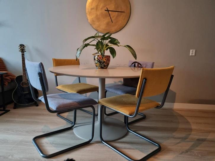 Eetkamerstoelen (4 stuks) & Elektrische kachel (+ schouw), Huis en Inrichting, Complete eetkamers, Gebruikt, 4 tot 6 stoelen, Ophalen