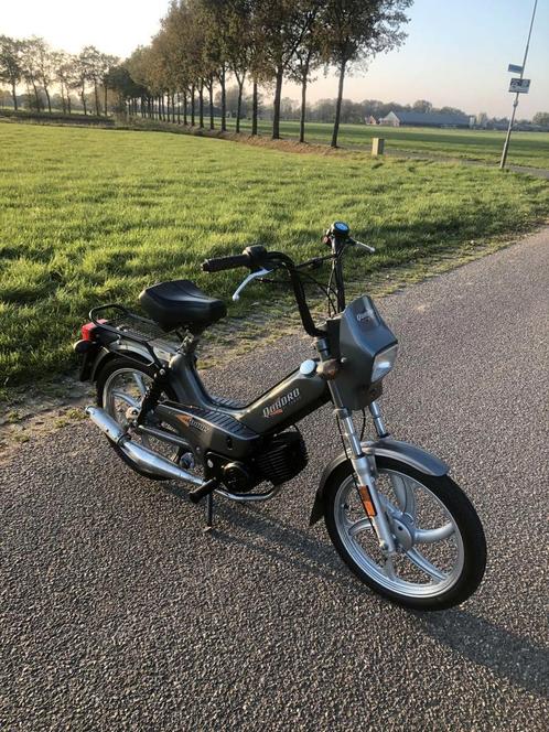 Tomos quadro 2013, Fietsen en Brommers, Brommers | Tomos, Nieuw, Quadro, Maximaal 45 km/u, Ophalen