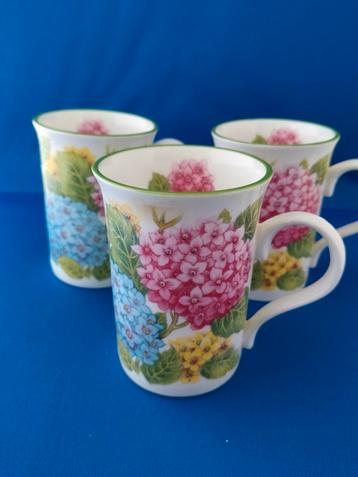 3 vintage mokken Crown Trent China, Hortensia beschikbaar voor biedingen