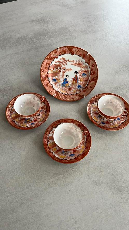 Yukari teacup plus wandbord in perfecte staat, Antiek en Kunst, Antiek | Porselein, Ophalen