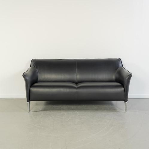2x Leolux Mayon Bank 2,5-zits/173cm Zwart Leer - Staal, Huis en Inrichting, Banken | Bankstellen, Zo goed als nieuw, Rechte bank