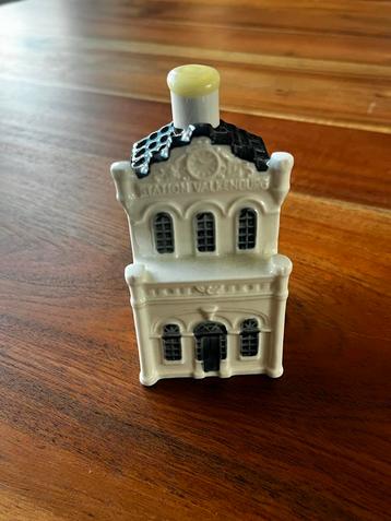 KLM Huisje 104 station Valkenburg uit 2023 verzegeld beschikbaar voor biedingen