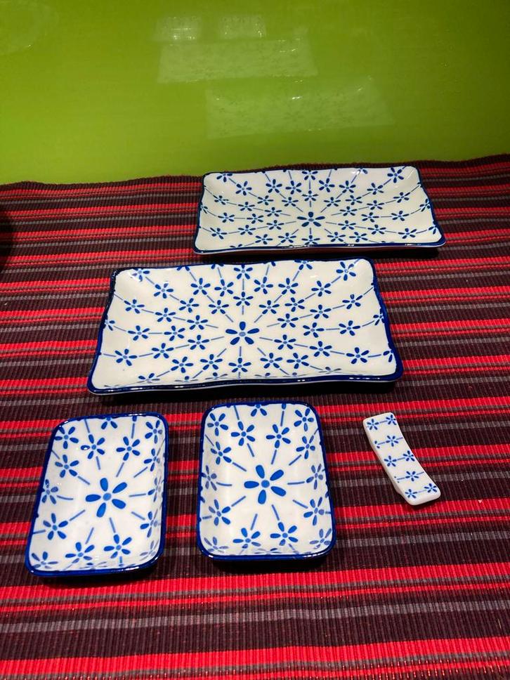 Xenos Fuji schaaltjes – blauw/wit servies, Huis en Inrichting, Keuken | Servies, Zo goed als nieuw, Schaal of Schalen, Overige stijlen