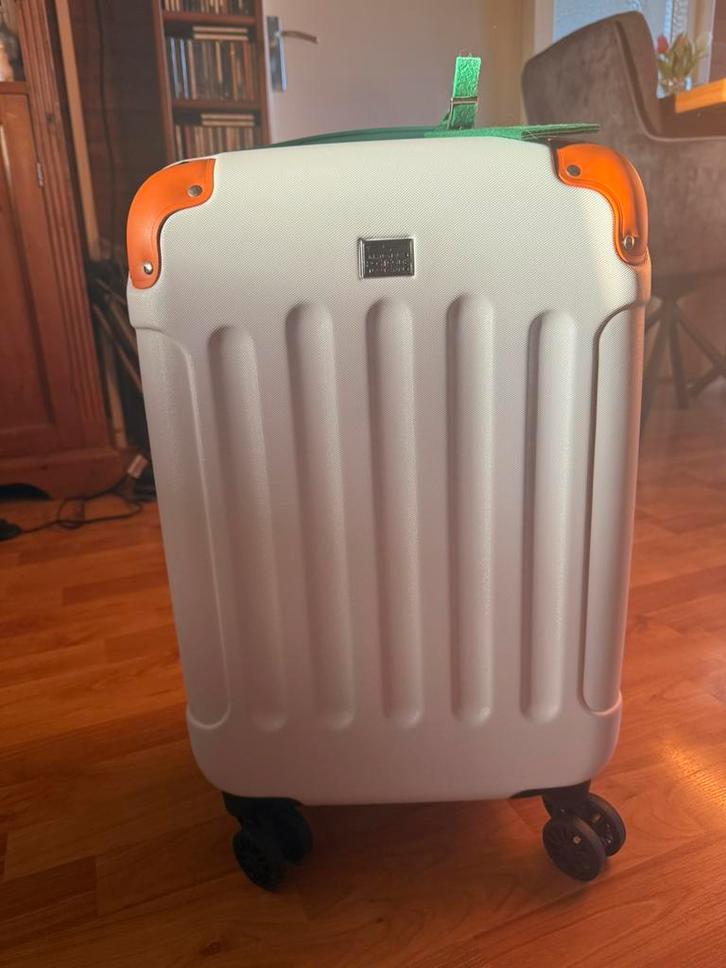 Nationale Postcode Loterij koffer, Sieraden, Tassen en Uiterlijk, Koffers, Nieuw, Hard kunststof, 70 cm of meer, Wieltjes, Ophalen of Verzenden