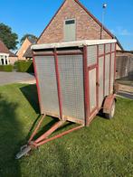 Noyens kleinveeaanhangwagen, Dieren en Toebehoren