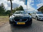 Volvo V40 2.0 benzine T3 152PK 2016 Zwart, Auto's, Volvo, Voorwielaandrijving, 65 €/maand, 4 cilinders, Zwart