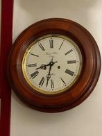 Schoolklok antiek zeer goed lopend., Ophalen