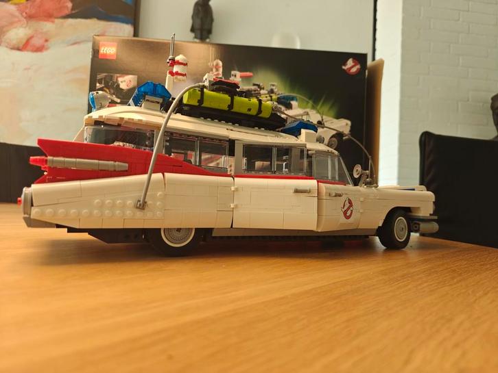 lego ghost buster auto met doos en gebruiksaanwijzing, Hobby en Vrije tijd, Modelauto's | 1:5 tot 1:12, Zo goed als nieuw, Auto