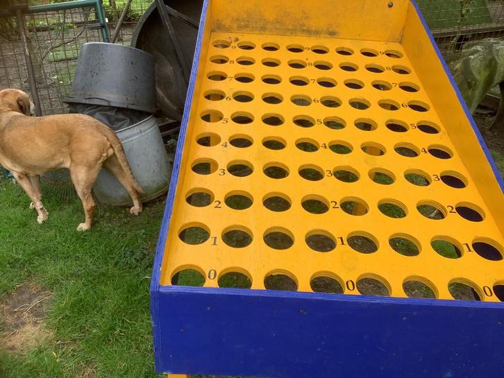 Balspel tafel met inklapbare poten .gratis, Hobby en Vrije tijd, Gezelschapsspellen | Overige, Gebruikt, Vijf spelers of meer