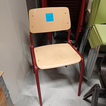 14 x stapelstoelen kantine school partij stoelen  beschikbaar voor biedingen