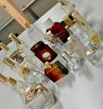 21 parfum fles flesjes parfumfles parfumflesjes verzameling, Verzamelen, Parfumverzamelingen, Ophalen of Verzenden, Zo goed als nieuw