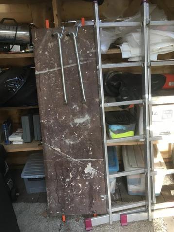 Kamersteiger beschikbaar voor biedingen