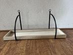 2 wandplankjes met metalen steunen, Huis en Inrichting, Woonaccessoires | Wandplanken en Boekenplanken, Ophalen of Verzenden, Gebruikt