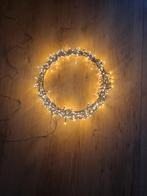 Kerstkrans en kerstbal met verlichting ( ook los te koop), Ophalen of Verzenden, Zo goed als nieuw