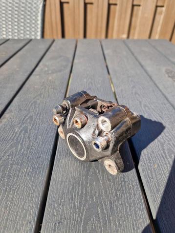 Peugeot Speedfight 3 remklauw achter beschikbaar voor biedingen