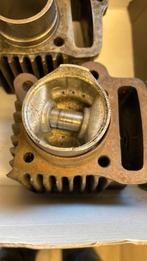 Drie cilinders voor honda cd, c en ss50., Fietsen en Brommers, Brommeronderdelen | Oldtimers, Ophalen of Verzenden, Gebruikt, Blok