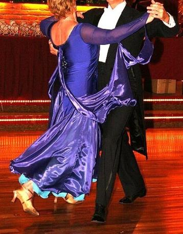 Kleding, dames beschikbaar voor biedingen