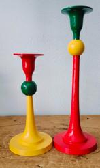 2x Memphis stijl kandelaars – metaal – 26 & 19 cm, Ophalen, Rood, Zo goed als nieuw, Metaal
