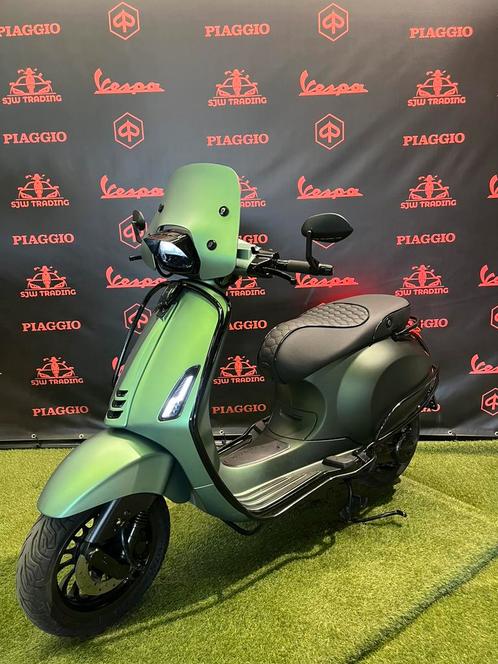 Vespa Sprint 2024 Brom! Custom Full Option Full Malossi 80cc, Fietsen en Brommers, Scooters | Vespa, Ophalen of Verzenden