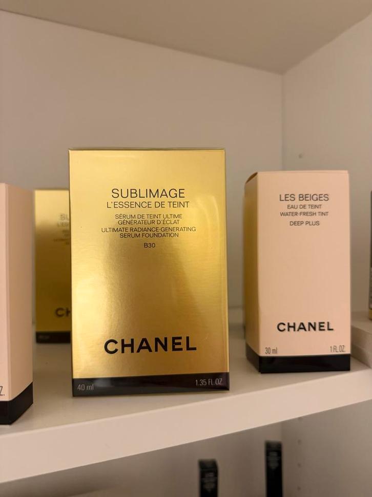 Chanel Sublimage L'Essence de Teint nieuw, Sieraden, Tassen en Uiterlijk, Uiterlijk | Cosmetica en Make-up, Nieuw, Make-up, Gehele gezicht