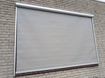 Screen, zonnescherm, Ophalen, Gebruikt, Elektrisch, 150 tot 300 cm