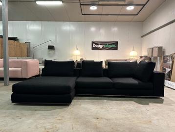 Minotti Hamilton Hoekbank Zwart – NP: €20.000 beschikbaar voor biedingen