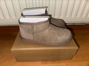 UGG Classics Mini Ultra Maat 36 beschikbaar voor biedingen