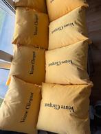 Veuve Clicquot Kussens - Geel, Huis en Inrichting, Ophalen, Zo goed als nieuw, Geel, Vierkant