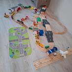 Houten treinen/trams baan | houten stad., Kinderen en Baby's, Speelgoed | Houten speelgoed, Ophalen of Verzenden, Zo goed als nieuw