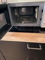 Vrijstaande magnetron - Zo goed als nieuw, Combimagnetron, Grill, Ophalen of Verzenden, Zo goed als nieuw