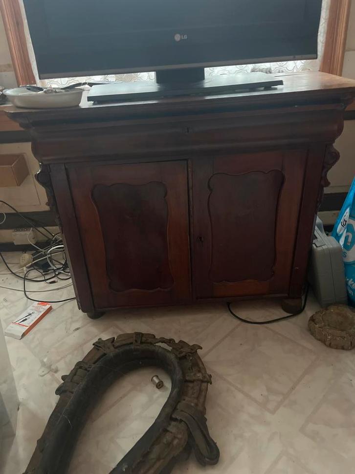 Antiek Tv Kastje, Antiek en Kunst, Antiek | Meubels | Kasten, Ophalen