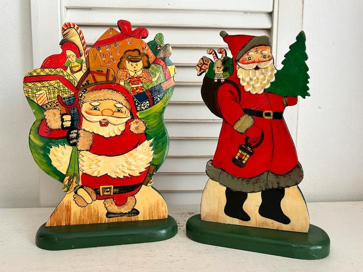 Twee vintage houten kerstmannen decoratie 23 en 24 cm, Diversen, Kerst, Gebruikt, Ophalen
