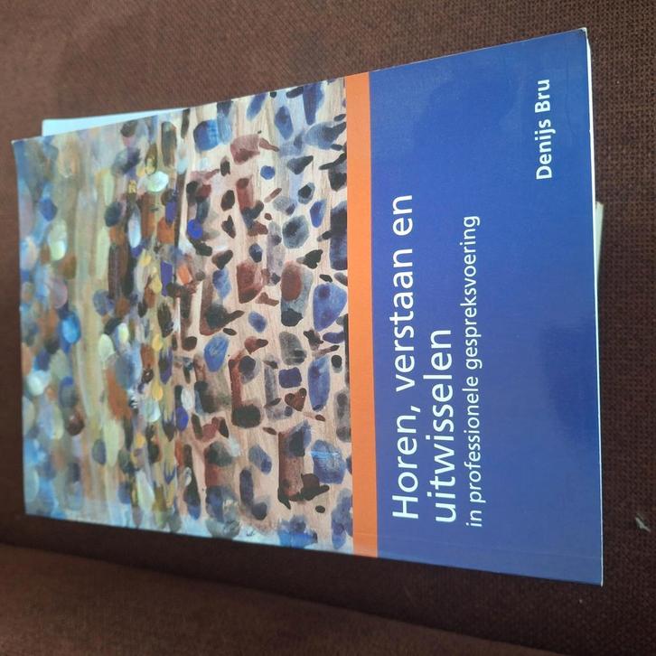 D. Bru - Horen, verstaan en uitwisselen, Boeken, Politiek en Maatschappij, Zo goed als nieuw, Maatschappij en Samenleving, Nederland