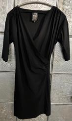 Irie Wash. ( Pauw ). Zwarte overslagjurk. Mt M., Maat 38/40 (M), Zwart, Zo goed als nieuw, Knielengte