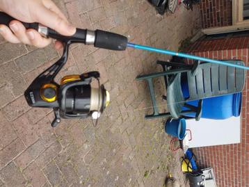 Kleine werp hengel met nieuwe molen beschikbaar voor biedingen