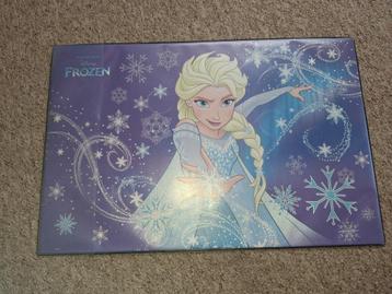 Frozen placemat beschikbaar voor biedingen