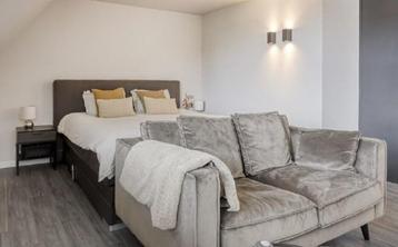 Goossens 2 Zits Suite-fabric velvet taupe beschikbaar voor biedingen