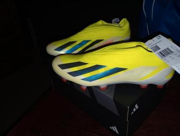Aangeboden splinternieuwe voetbalschoenen adidas predator beschikbaar voor biedingen