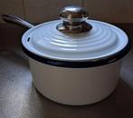 Witte Emaille Kookpan met Deksel, Huis en Inrichting, Keuken | Potten en Pannen, Overige materialen, Zo goed als nieuw, Keramische plaat