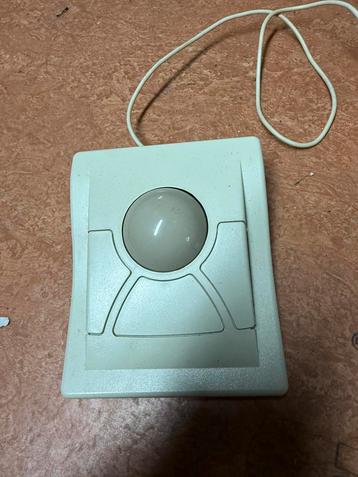 Kensington Expert Mouse, een type trackball-muis. beschikbaar voor biedingen