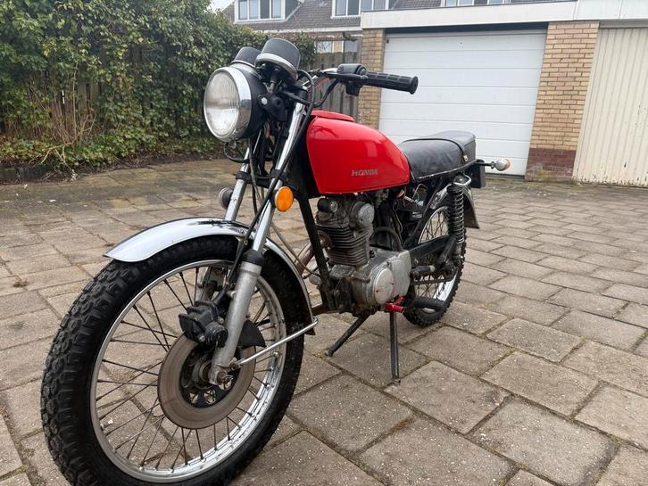 Honda CB 125 - 1976 Oldtimer op motorkenteken, Motoren, Motoren | Oldtimers, Naked bike, 11 kW of minder, 1 cilinder, Minimaal motorrijbewijs A1