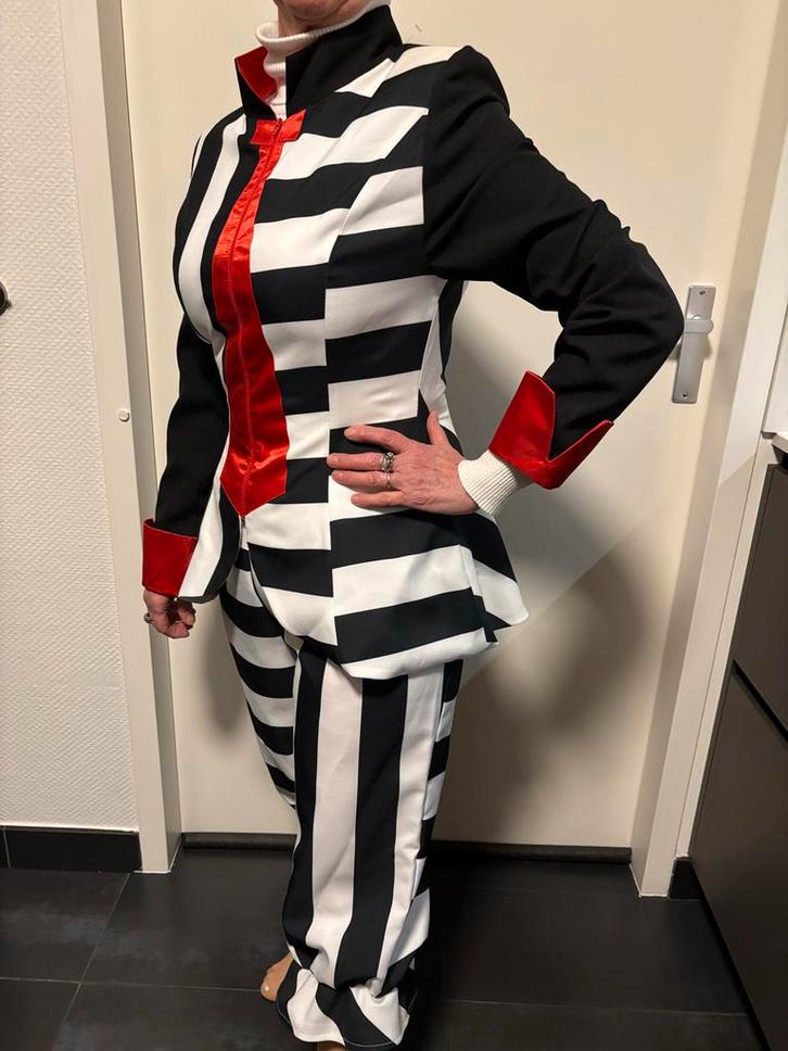 Pierrot/Beetlejuice Kostuum - Maat M, Kleding | Dames, Carnavalskleding en Feestkleding, Zo goed als nieuw, Kleding, Carnaval