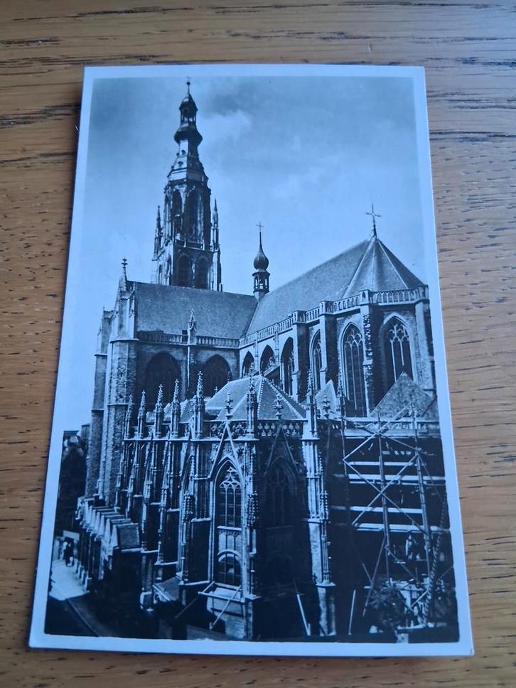 Oude ansichtkaart Grote Kerk Breda, Verzamelen, Ansichtkaarten | Buitenland, Ongelopen, Overig Europa, 1940 tot 1960, Ophalen of Verzenden