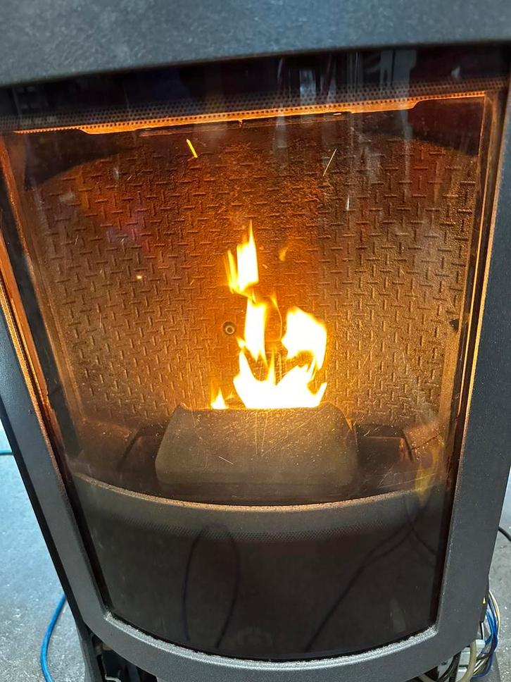 Pelletkachel van het topmerk Edilkamin, Huis en Inrichting, Kachels, Zo goed als nieuw, Pelletkachel, Overige brandstoffen, Ophalen