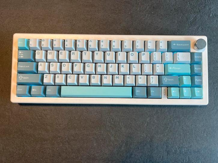 Zuoya gmk 67 custom keyboard, Computers en Software, Toetsenborden, Zo goed als nieuw, Qwerty, Bedraad, Gaming toetsenbord, Ophalen of Verzenden