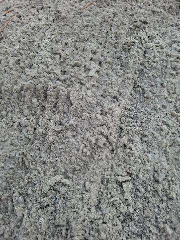 Wit zand - ideaal voor diverse toepassingen beschikbaar voor biedingen