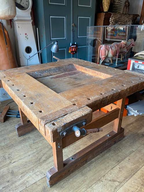 Werkbank Nooitgedagt Vierkant Vier bankschroeven Vintage, Doe-het-zelf en Verbouw, Werkbanken, Zo goed als nieuw, Bankschroef