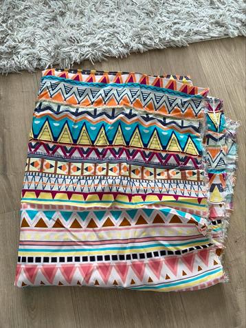 Mooie lappen stof te koop chiffon, crêpe, viscose beschikbaar voor biedingen