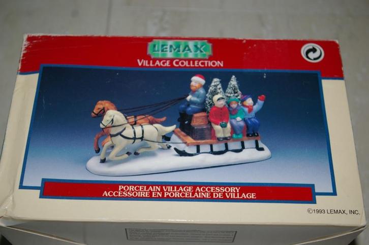 LEMAX Paarden met slee en kinderen, Diversen, Kerst, Ophalen of Verzenden
