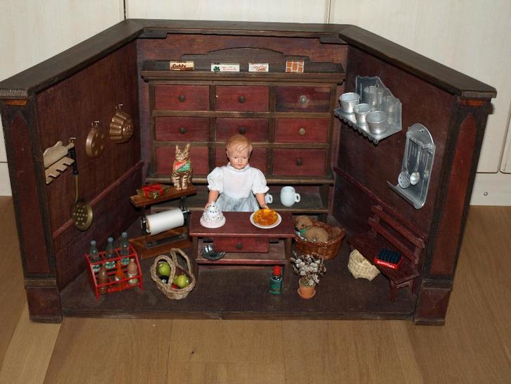 ANTIEK WINKELTJE , ZEER COMPLEET, Antiek en Kunst, Antiek | Speelgoed, Ophalen of Verzenden